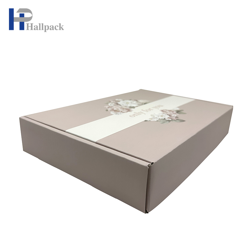 small paper boxes