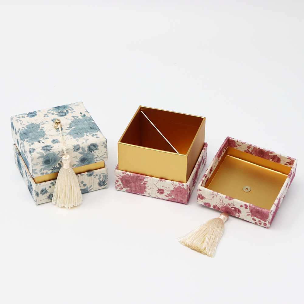 gifts for a hot tub