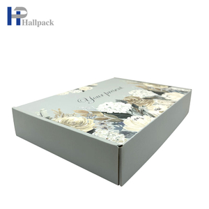 cardboard boxes with lids